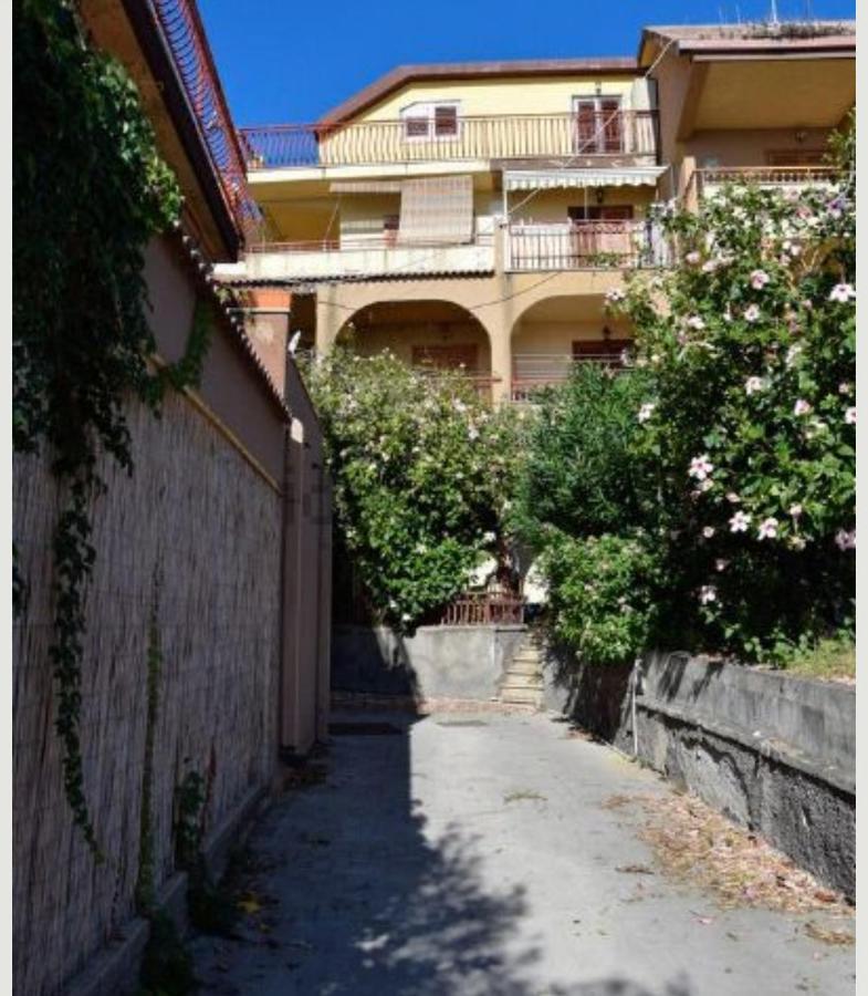 Elegance Apartment Taormina Letojanni Exteriér fotografie